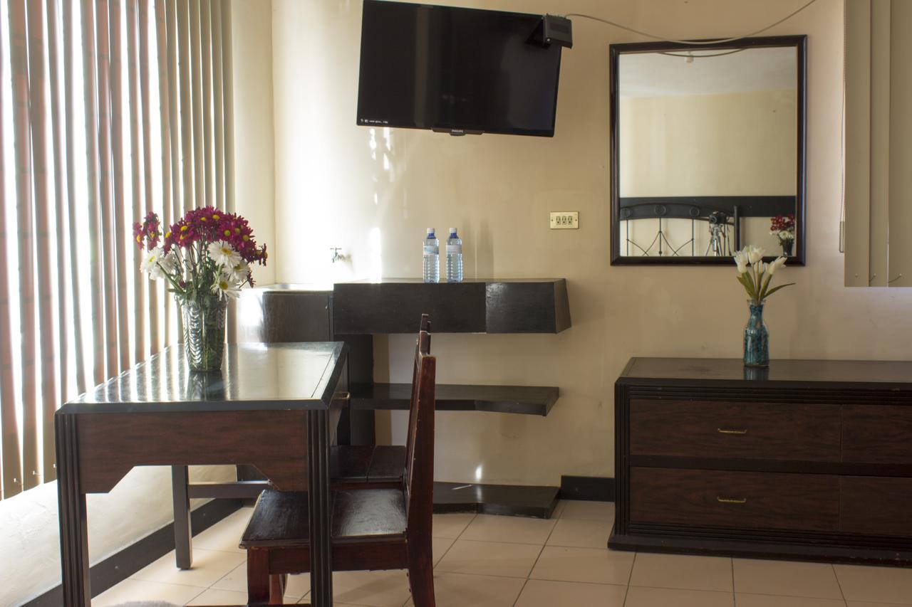 Villas Hotel โชลูลา ภายนอก รูปภาพ